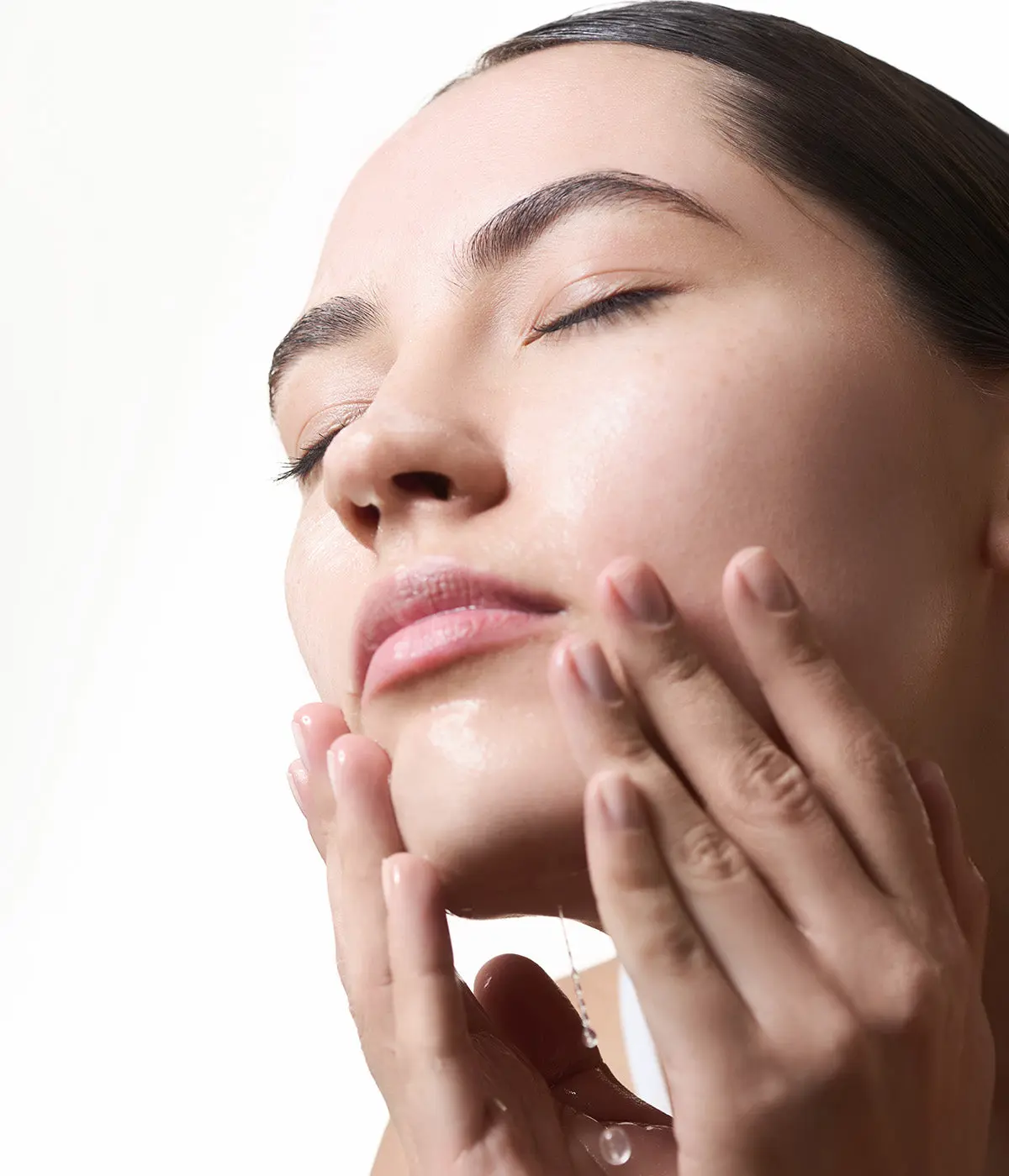 Forever Young Gentle Cleansing Milk - Image 3